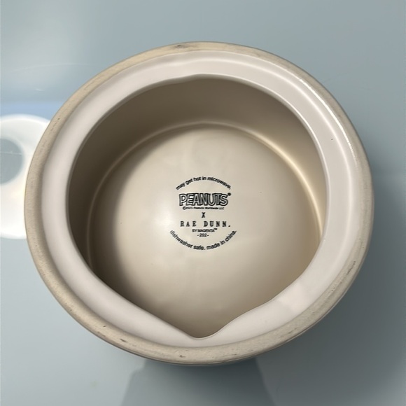 NWT Rae Dunn x Peanuts Halloween Dog Dish - Picture 3 of 3